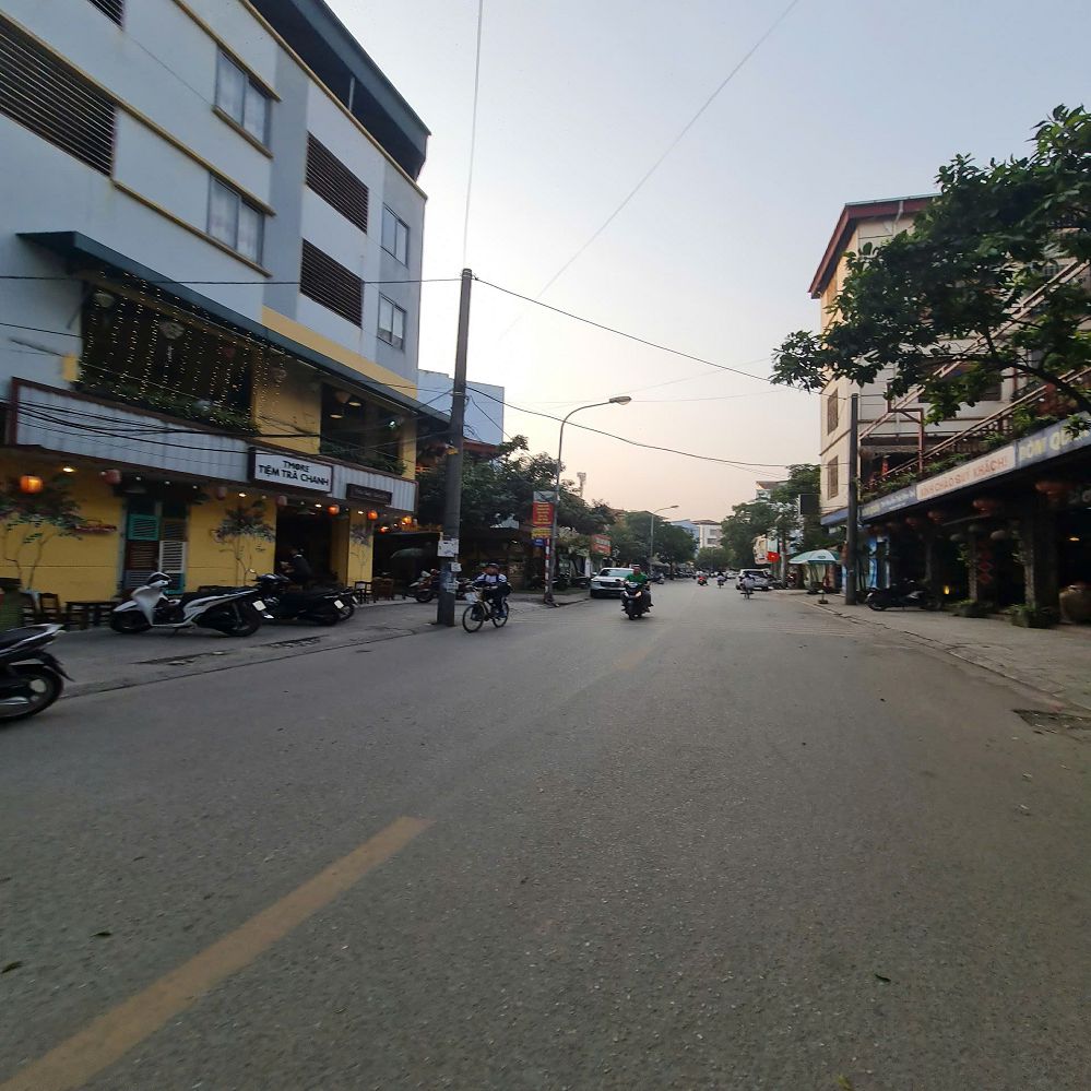 Lô góc ô tô thông, vào nhà tại Trung tâm Trâu Quỳ, Gia Lâm. 41m2. Giá tốt, - Ảnh chính